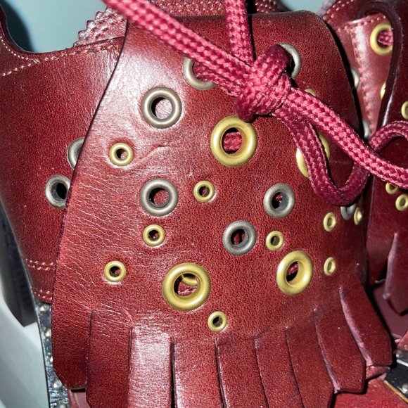 Burberry Leather Fringe Tassel Eyelet Stud Sandals - Picture 4 of 13